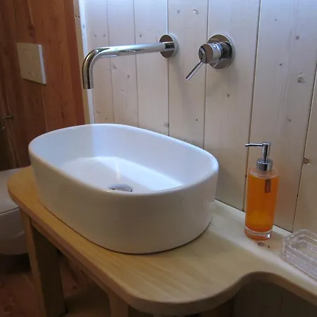 Al Larice Bed & Breakfast 3*